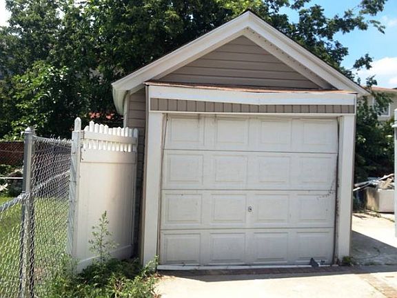 5th image of 12022 164th St