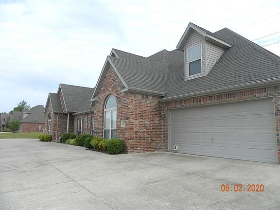 2nd image of 4189 N Zion Valley Dr