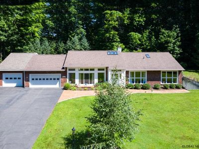 47 Fiddlers Ln, Latham, NY, 12110