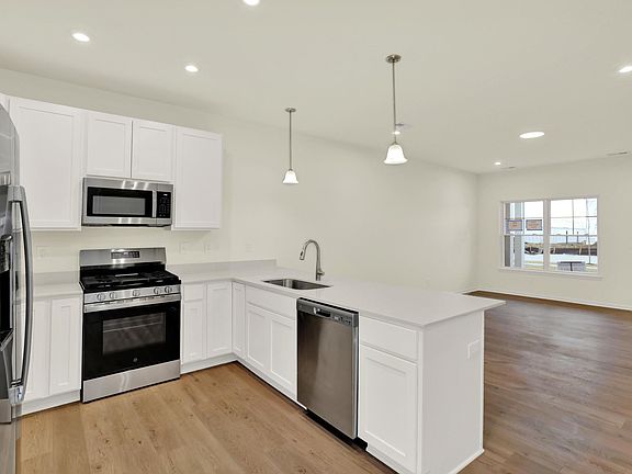 7th image of this home