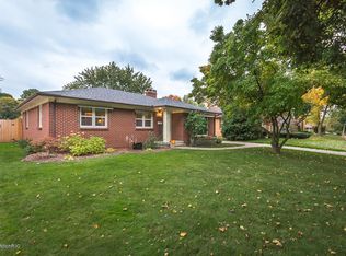 1850 Lotus Ave SE, Grand Rapids, MI 49506