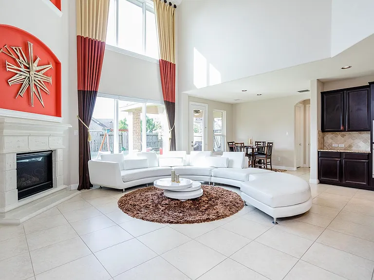 4622 Regal Shadow Ln — Photo 5