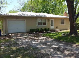 65 Savage Ter, Eudora, KS 66025