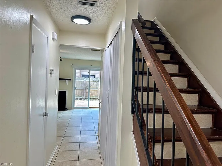 1409 Northface Ct — Photo 13