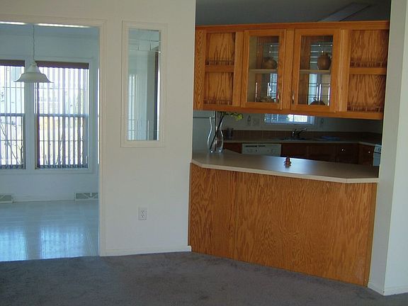 Family Rm with Pass through