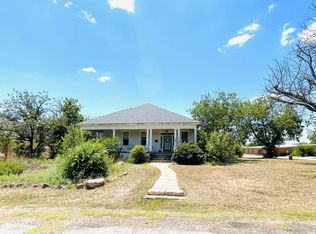 509 N 5th St, Ballinger, TX 76821