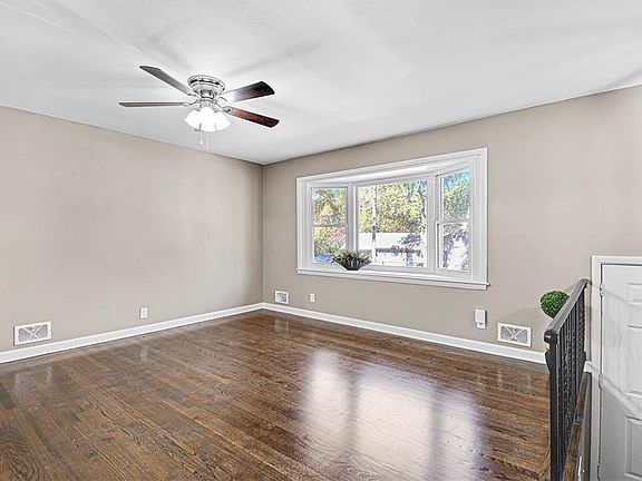 5th image of 5025 Overton Ave