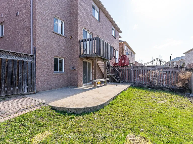 99 Dells Cres — Photo 45
