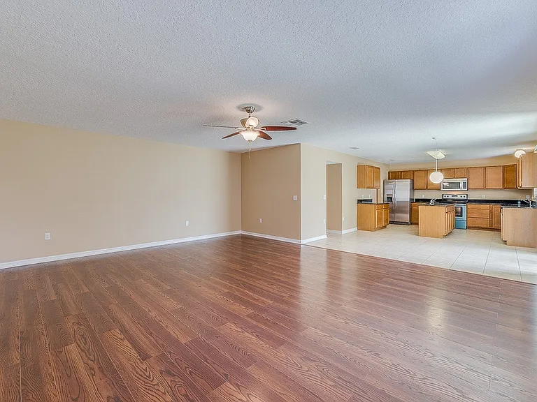 4720 Salamander St — Photo 9