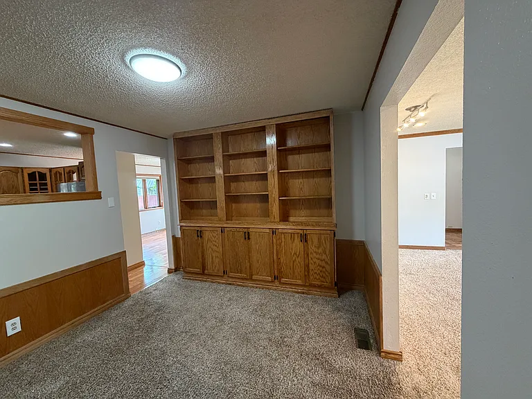 400 Fox Dr — Photo 9