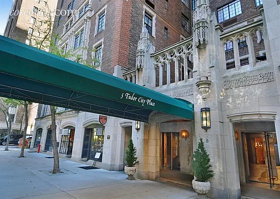 Sold by Corcoran | media 4