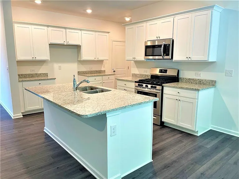 270 Rivulet Dr — Photo 6