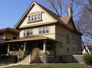 229 S Ridgeland Ave, Oak Park, IL 60302