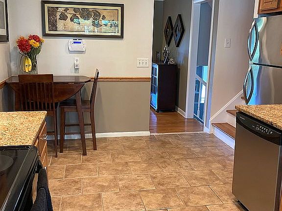 Eat in Area of Kitchen