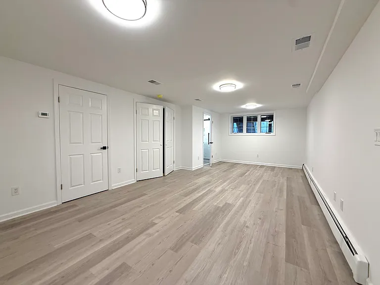 222B 2nd St — Photo 12