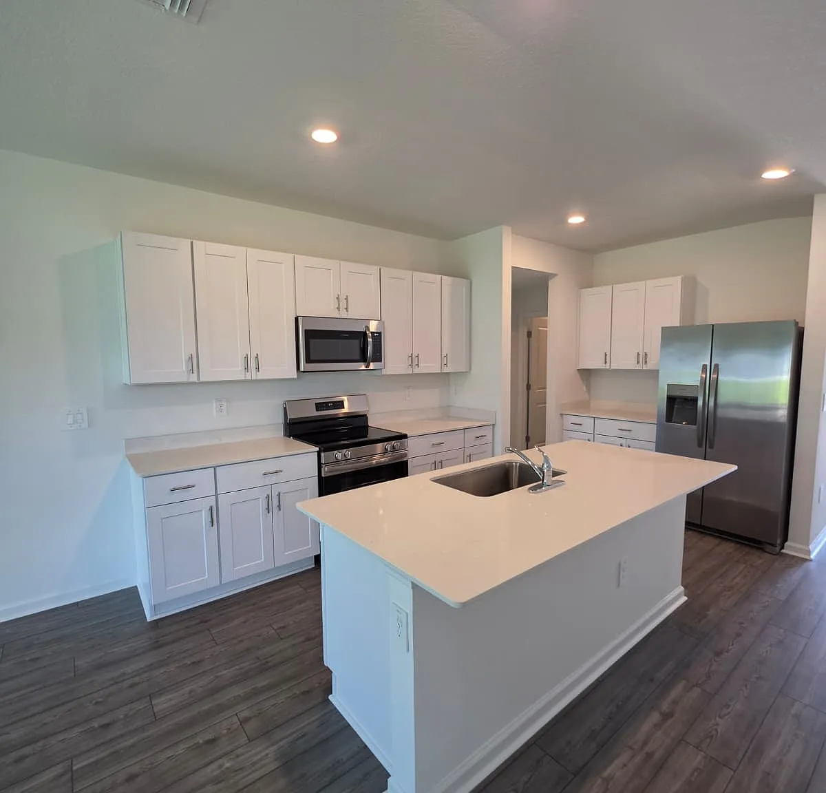3 bed, 1428 sqft, $1,895 — Photo 4