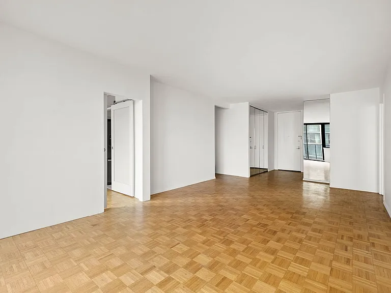 245 E 93rd St #24J — Photo 3