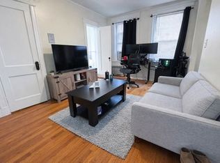 58 Queensberry St APT 13, Boston, MA 02215
