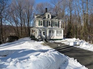 62 James St, Greenfield, MA 01301