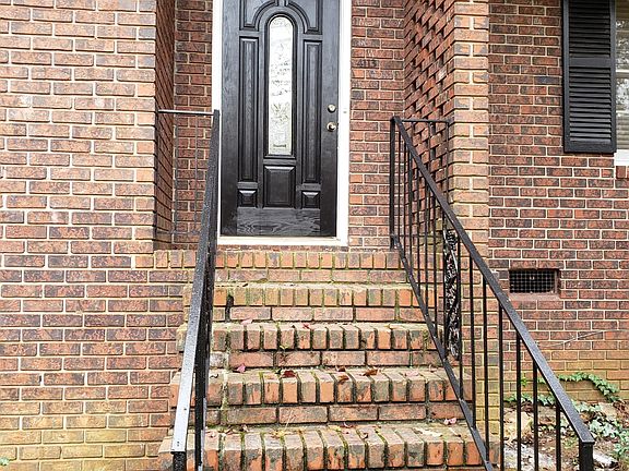 2nd image of 4113 Westview St