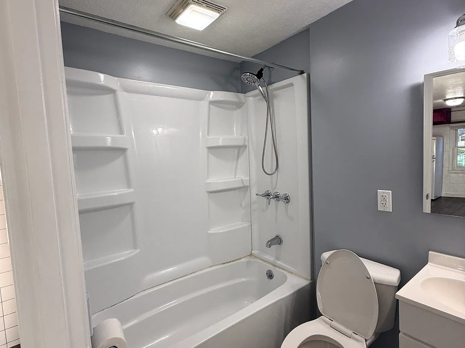 1 bed, 480 sqft, $1,200 — Photo 4
