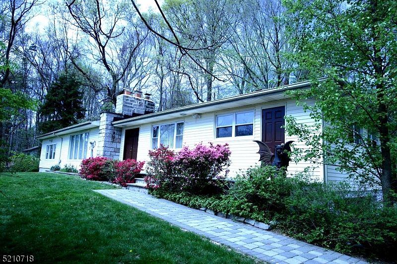 1385 Pleasant Valley Way, West Orange, NJ 07052 MLS 3834692 Zillow