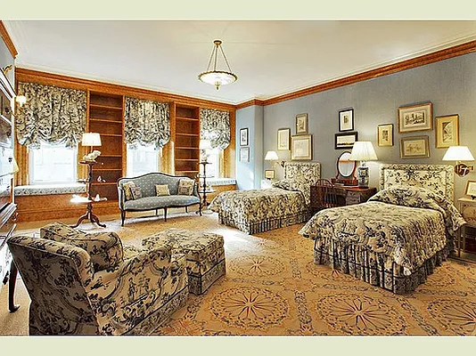 Sold by Stribling | media 10