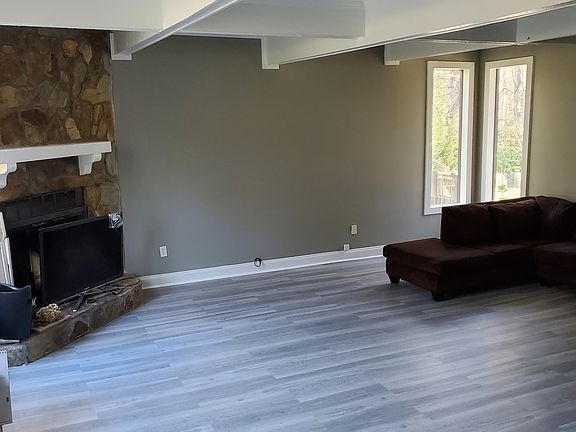 3rd image of 1510 Oak Creek Dr #1510