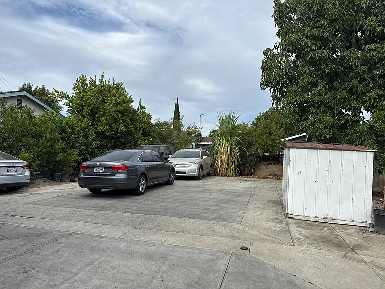 1181 W Phillips Blvd #B — Photo 12