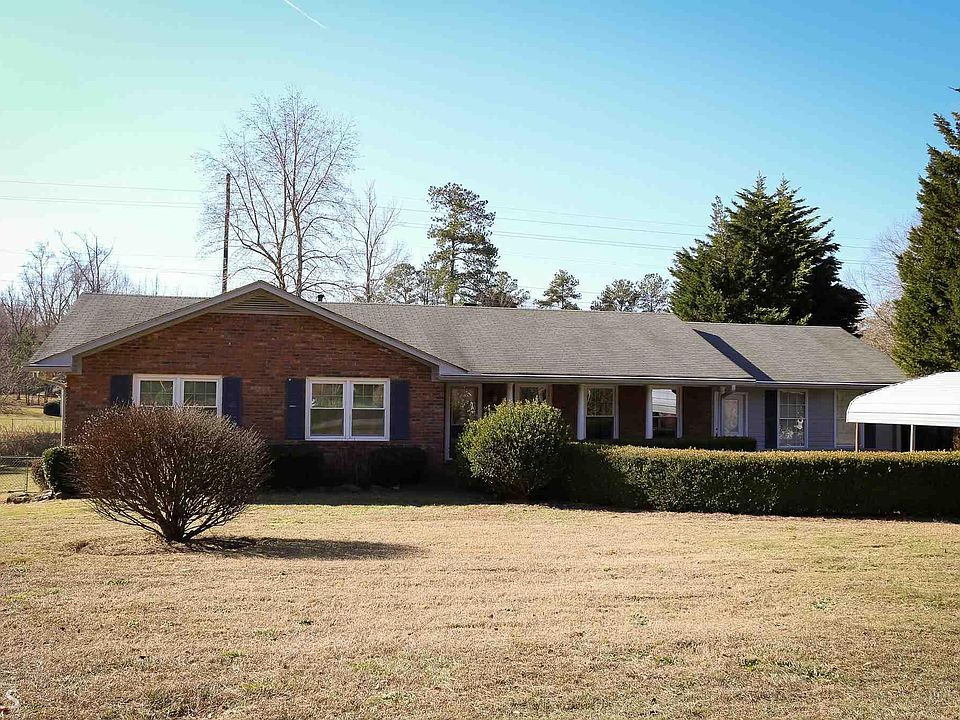 1st image of 110 W Lake Dr