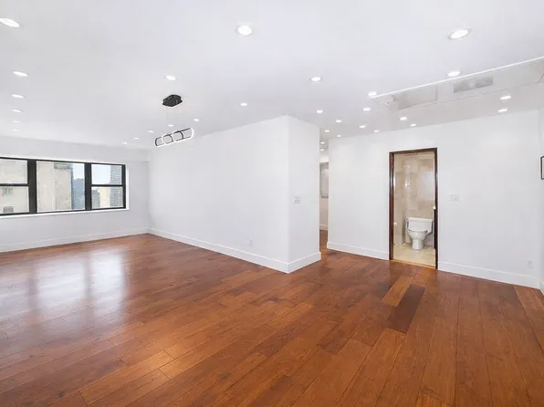 160 E 38th St APT 35G, New York, NY 10016