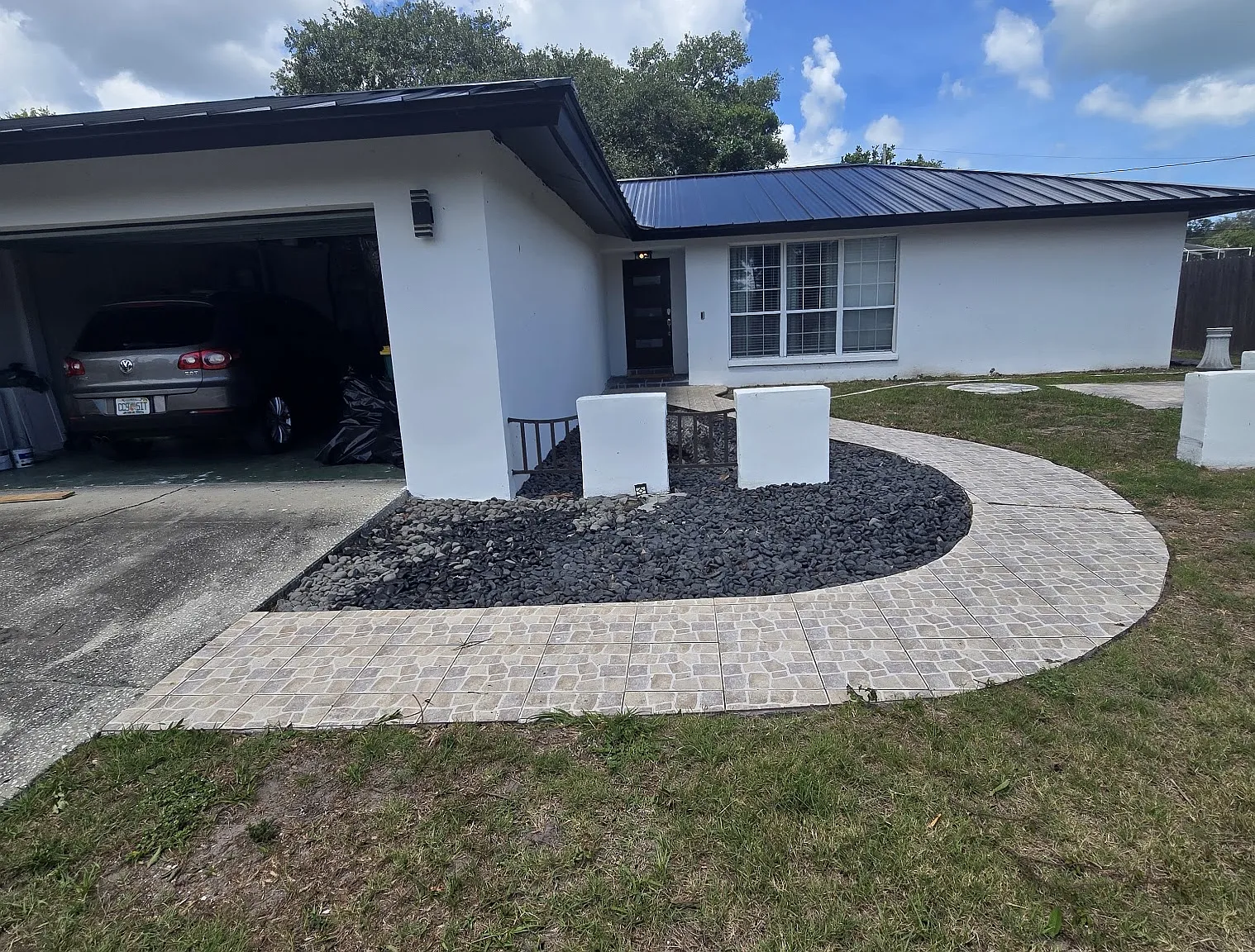 4 bed, 1827 sqft, $4,000 — Photo 2
