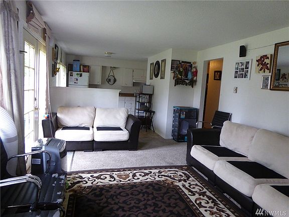 3rd image of 11212 Sheridan Ave S #11214