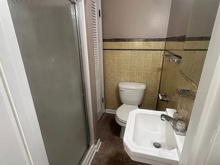 617 Vass Ln — Photo 10