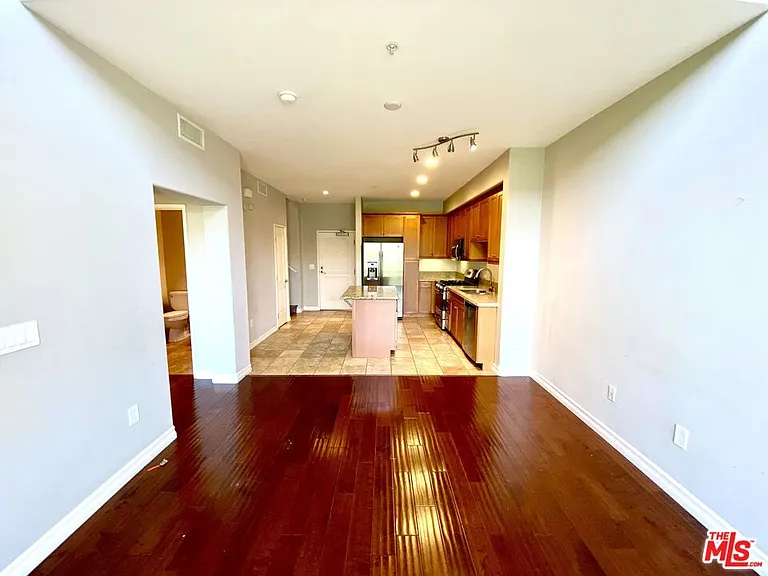 629 Traction Ave #238 — Photo 4