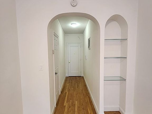 5th image of 41-21 42nd St #6H