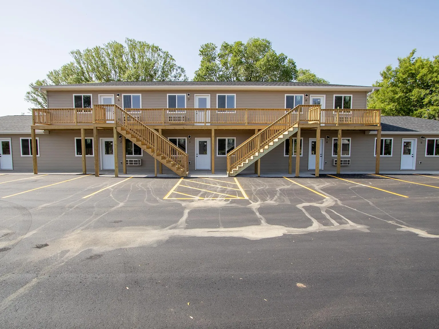 Meadow Creek Apartments — Photo 3