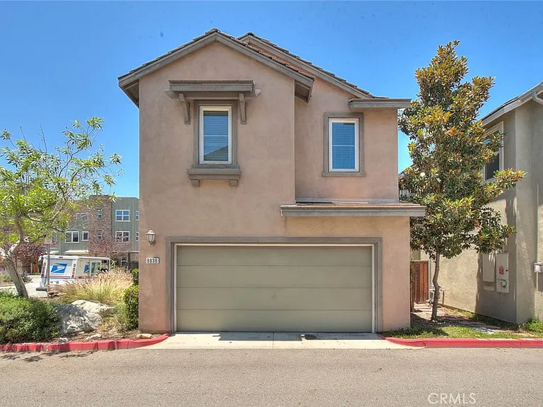 8836 Banyan — Photo 2