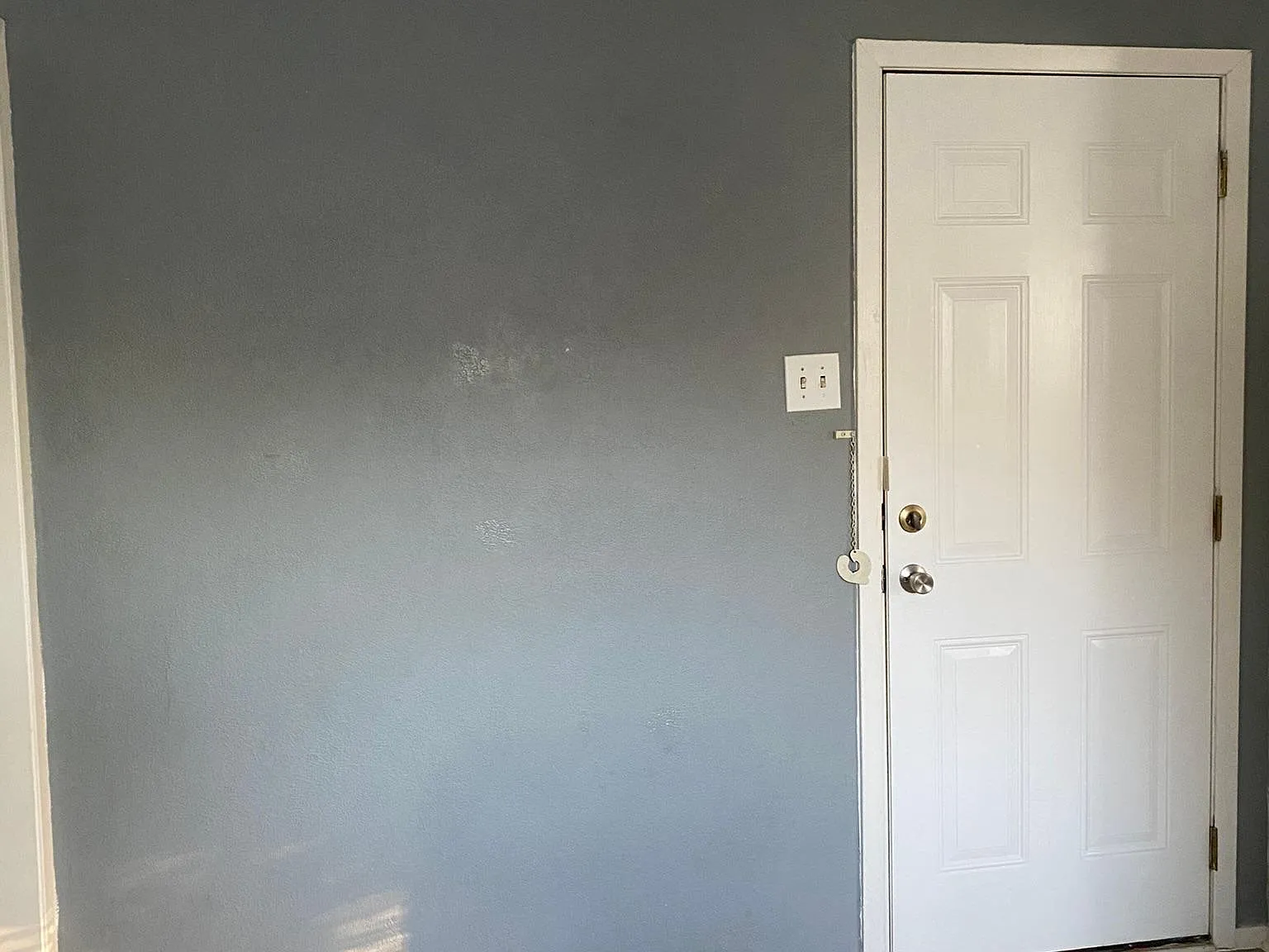 1 bed, 370 sqft, $825 — Photo 3