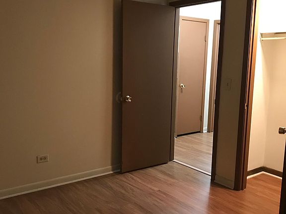 5th image of 393 Ann St APT 6
