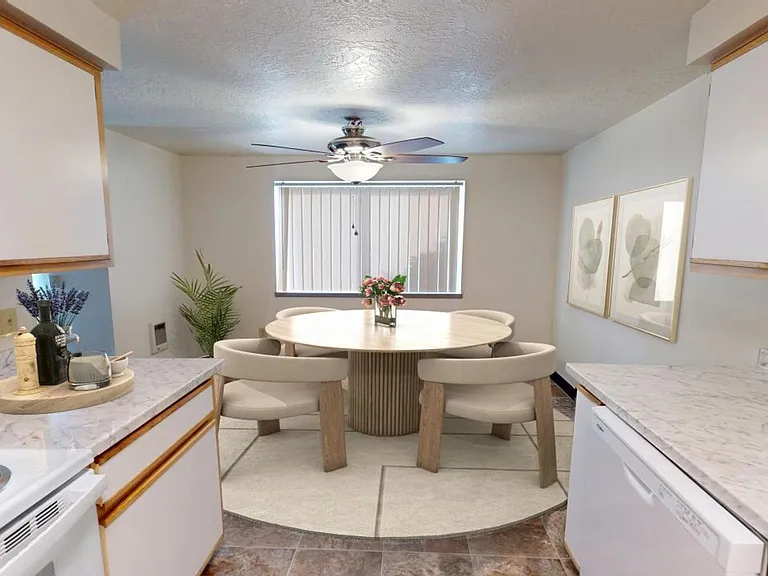 Tall Oaks Apartments — Photo 16
