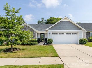 4231 Mackinnon Dr, Charlotte, NC 28214