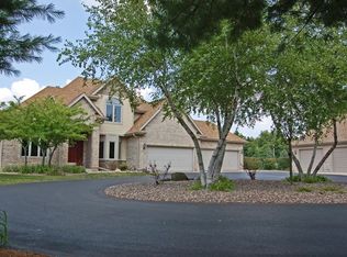 S6W33056 Shannon Ln, Delafield, WI 53018