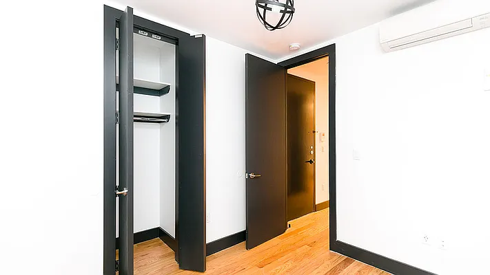 Rented by Nooklyn NYC LLC | media 8