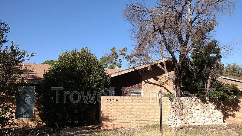 3709 Monclair Ave