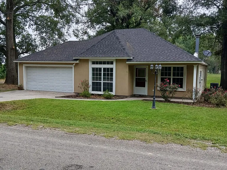 56 Tupelo Dr — Photo 1