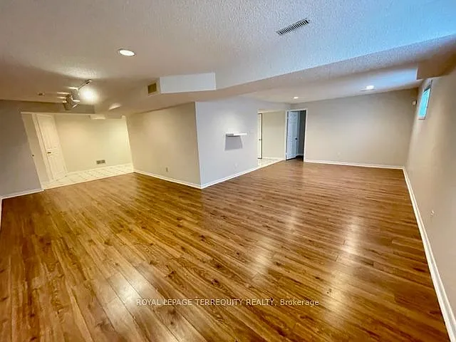 743 Fieldstone Rd — Photo 32