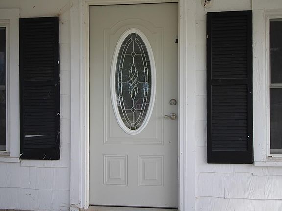 4th image of 154 Washington St