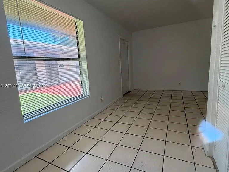 919 NW 2nd Ave #3 — Photo 5
