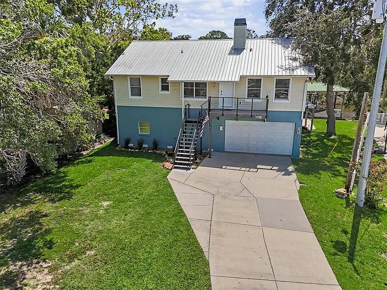 12390 W Standish Dr — Photo 1